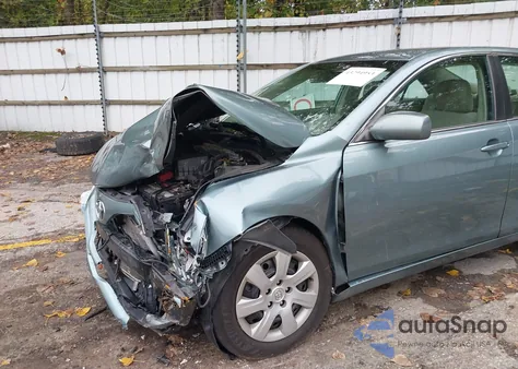 2011 Toyota Camry Le from USA, damaged, VIN 4T1BF3EK9BU682919